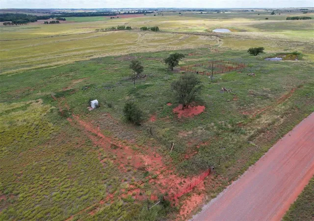 37th image of E 1060 Rd, Clinton, OK 73601 | MLS# 1239645