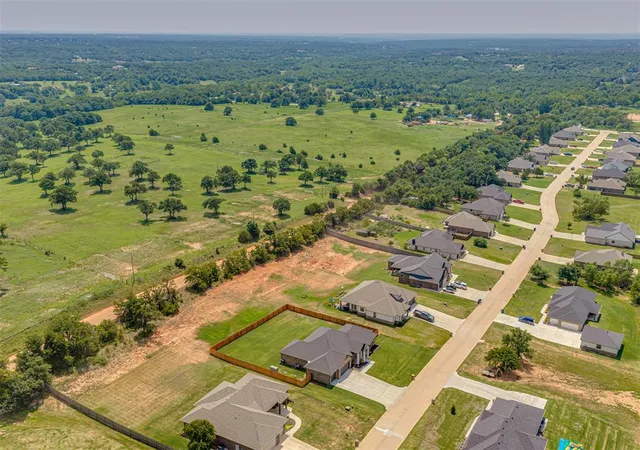 50th image of 11406 Blue Heron Crk, Guthrie, OK 73044 | MLS# 1239646