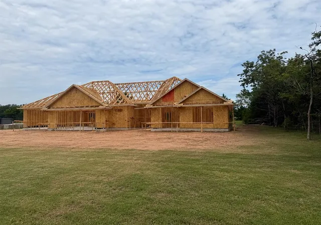 Photo 1 of Sale Pending at 2914 E Cedar Crk Pass, Stillwater, OK 74075 | MLS# 1239671 | Listing updated on 2026-09-03
