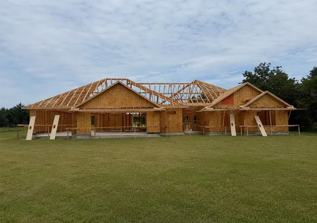 Photo 3 of Sale Pending at 2914 E Cedar Crk Pass, Stillwater, OK 74075 | MLS# 1239671 | Listing updated on 2026-09-03