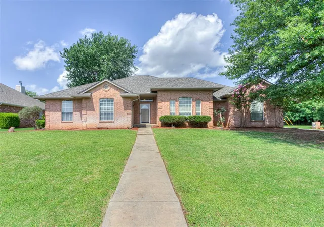 Photo 1 of Single family home for sale at 4201 Ranch Dr, Edmond, OK 73013 | MLS# 1239674 | Listing updated on 2026-09-02