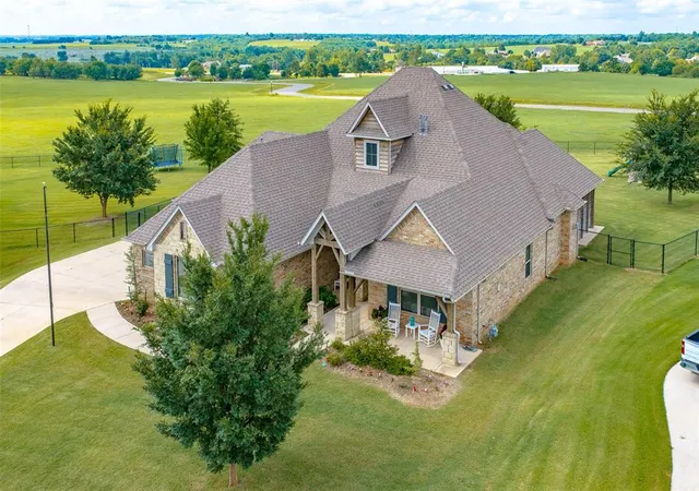 Photo 3 of Single family home for sale at 2126 Nw 34th Street, Newcastle, OK 73065 | MLS# 1239680 | Listing updated on 2026-08-19