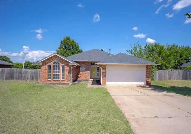1st image of 1422 Cherokee Cir, Blanchard, OK 73010 | MLS# 1239682