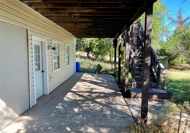 Photo 2 of Single family home for sale at 3927 Rocky Ridge Rd, Ponca City, OK 74604 | MLS# 1239708 | Listing updated on 2026-08-31
