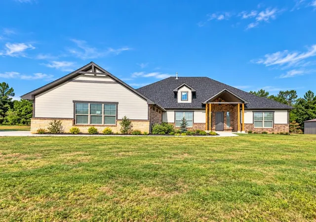 Photo 1 of Single family home for sale at 11573 Ward Rd, Guthrie, OK 73044 | MLS# 1239721 | Listing updated on 2026-10-06
