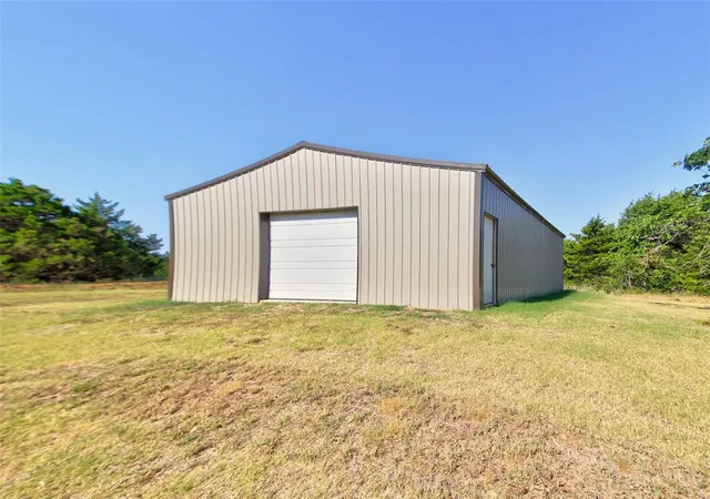 Photo 3 of Single family home for sale at 11573 Ward Rd, Guthrie, OK 73044 | MLS# 1239721 | Listing updated on 2026-10-06