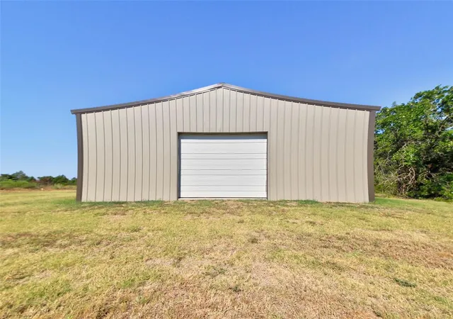 Photo 3 of Single family home for sale at 11573 Ward Rd, Guthrie, OK 73044 | MLS# 1239721 | Listing updated on 2026-10-06