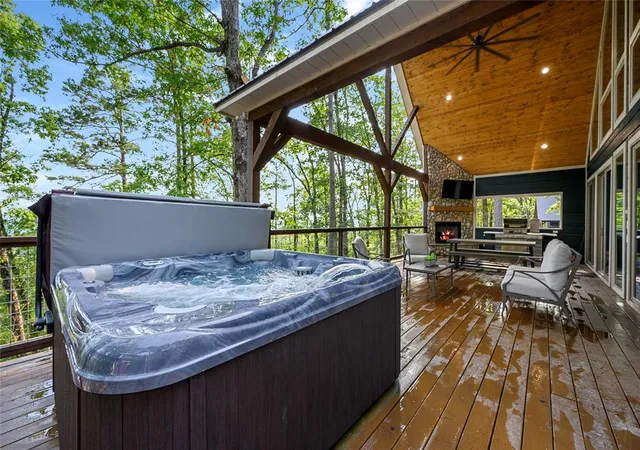 3rd image of 236 Moonshiner Springs Trl, Broken Bow, OK 74728 | MLS# 1239737