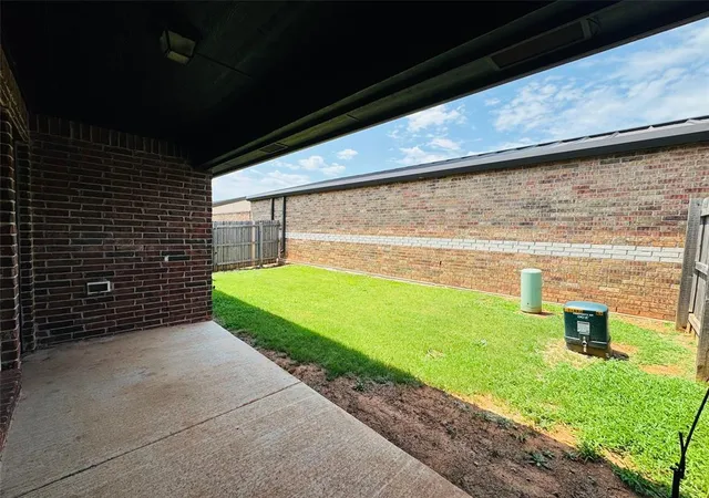 32nd image of 18123 Manera Wy, Edmond, OK 73012 | MLS# 1239745