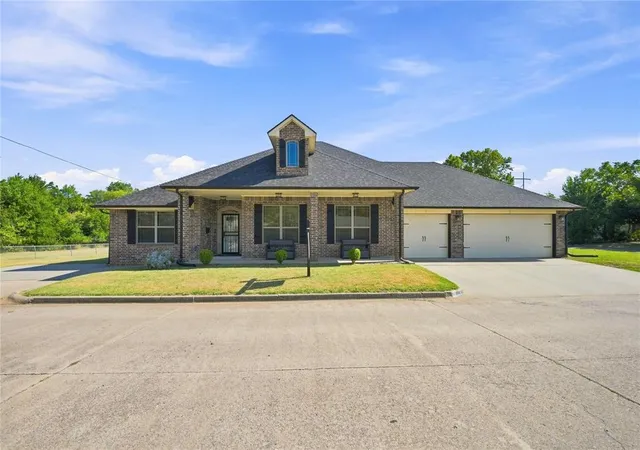 1st image of 600 Del Haven Dr, Del City, OK 73115 | MLS# 1239769