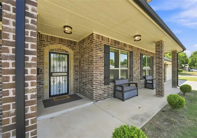 Photo 3 of Single family home for sale at 600 Del Hvn Dr, Del City, OK 73115 | MLS# 1239769 | Listing updated on 2026-09-01