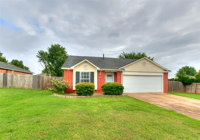 2nd image of 905 Boot Hill Ln, Noble, OK 73068 | MLS# 1239780