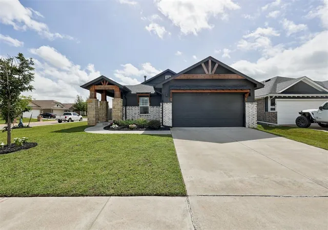1st image of 15924 Flat Hill Ln, Oklahoma City, OK 73170 | MLS# 1239782