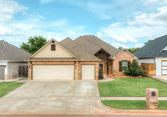 Photo 2 of Sale Pending at 3715 Timberbrook Dr, Norman, OK 73069 | MLS# 1239784 | Listing updated on 2026-08-26