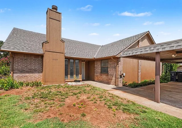 2nd image of 6409 Lyrewood Ter, Oklahoma City, OK 73132 | MLS# 1239793