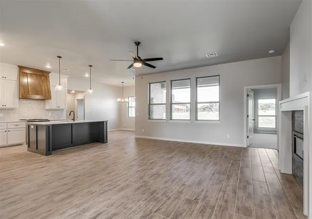 2nd image of 4901 Misty Wood Ln, Mustang, OK 73064 | MLS# 1239800