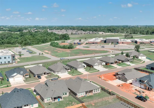 42nd image of 4901 Misty Wood Ln, Mustang, OK 73064 | MLS# 1239800