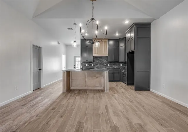 2nd image of 4817 Misty Wood Ln, Mustang, OK 73064 | MLS# 1239801