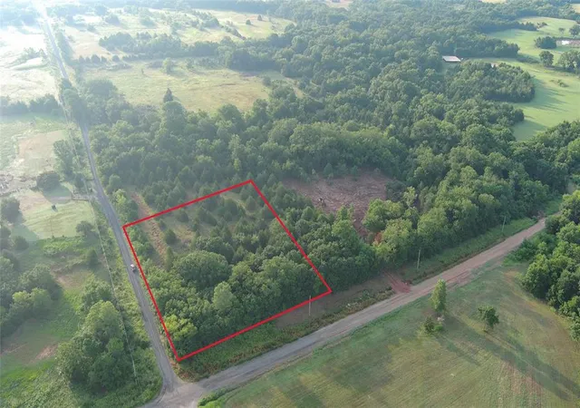 2nd image of 1 1050 Rd, Prague, OK 74864 | MLS# 1239806