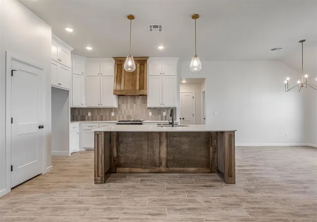 3rd image of 4913 Misty Wood Ln, Mustang, OK 73064 | MLS# 1239807