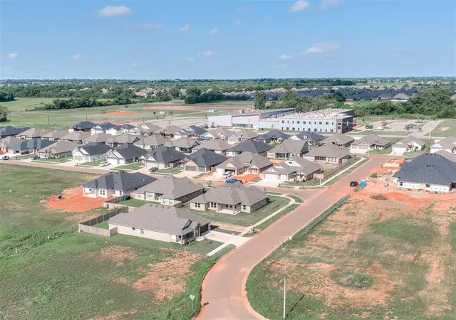 46th image of 4900 Vine Cliff Rd, Mustang, OK 73064 | MLS# 1239811