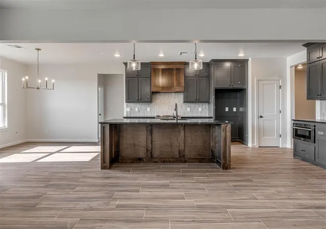 5th image of 4900 Vine Cliff Rd, Mustang, OK 73064 | MLS# 1239811
