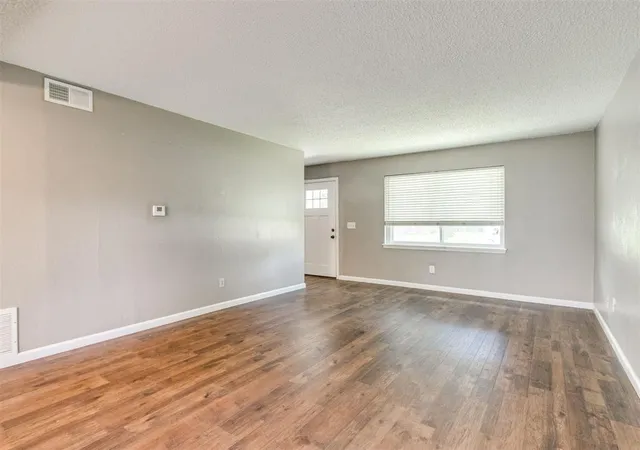 3rd image of 1513 Cherry Stone St, Norman, OK 73072 | MLS# 1239834