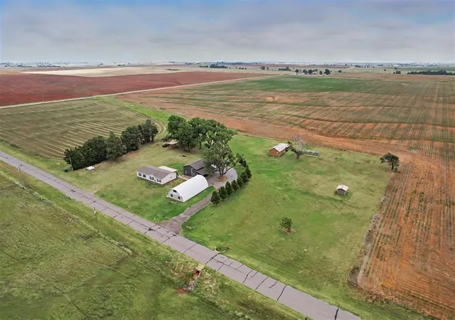 2nd image of 10716 N 2010 Road, Elk City, OK 73644 | MLS# 1239863