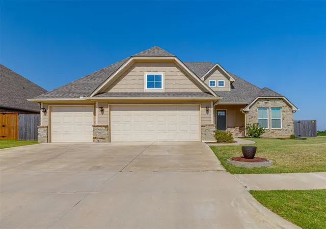 2nd image of 509 Carlow Wy, Yukon, OK 73099 | MLS# 1239881