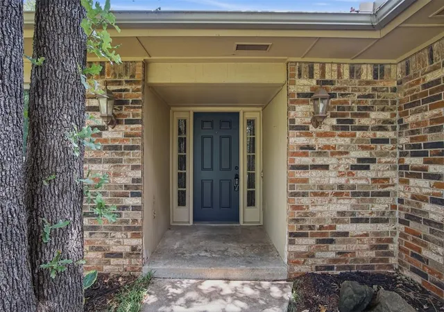 image of 3620 W Charter Oak Rd, Edmond, OK 73034 | MLS# 1239884