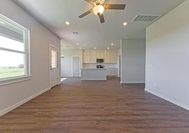 4th image of 3350 Manning Farms Blvd, El Reno, OK 73036 | MLS# 1239885