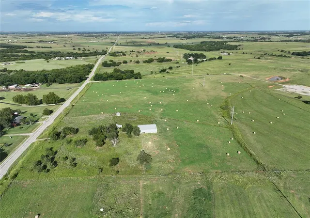 2nd image of 251 County Rd 1370, Chickasha, OK 73018 | MLS# 1239886