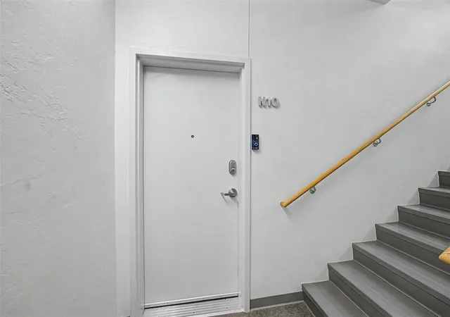 Listing Photo 4 - Condo for sale in building located at 627 Couch Dr, Oklahoma City, OK 73102 - Unit #N10