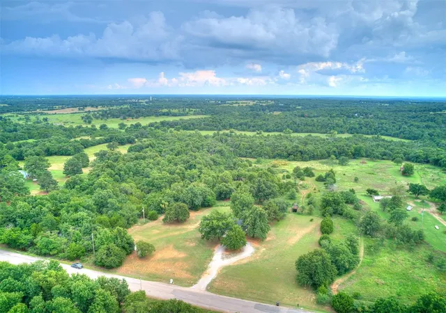 2nd image of 30305 Hardesty Rd, Mc Loud, OK 74851 | MLS# 1239901