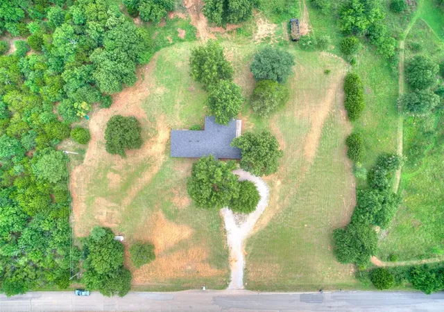 48th image of 30305 Hardesty Rd, Mc Loud, OK 74851 | MLS# 1239901