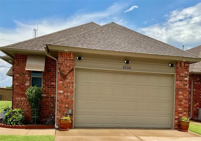 Photo 3 of Sale Pending at 9208 Roadrunner Ave, Oklahoma City, OK 73139 | MLS# 1239906 | Listing updated on 2026-09-20