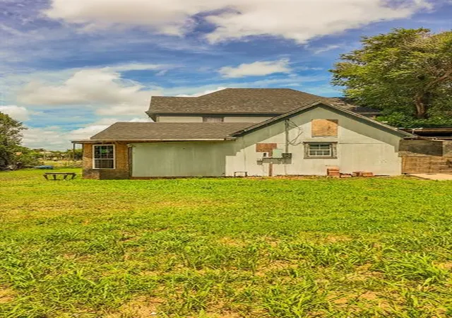Photo 3 of Single family home for sale at 602 E Broadway St, Anadarko, OK 73005 | MLS# 1239917 | Listing updated on 2026-07-22