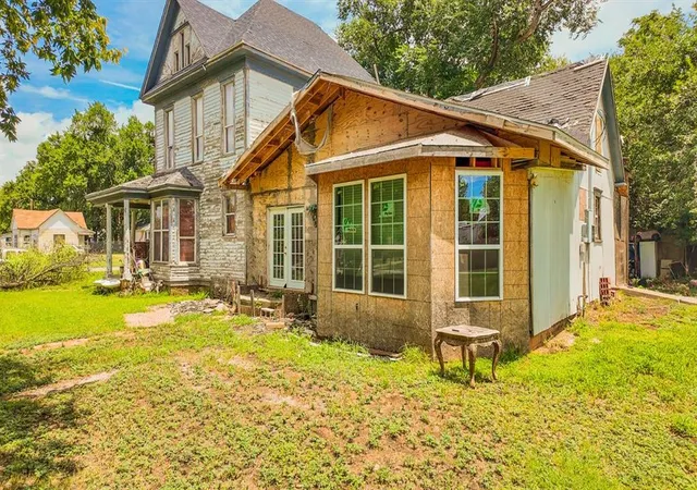 6th image of 602 E Broadway St, Anadarko, OK 73005 | MLS# 1239917
