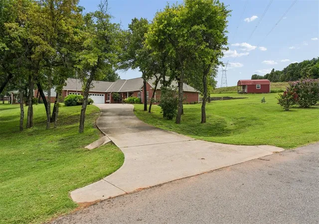 Photo 2 of Single family home for sale at 13200 Se 71st Terrace, Oklahoma City, OK 73150 | MLS# 1239919 | Listing updated on 2026-09-03