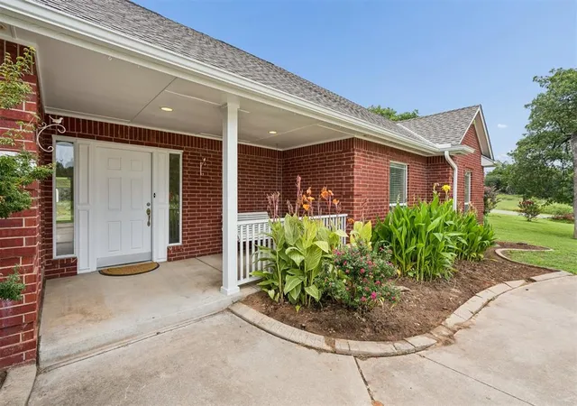 Photo 3 of Single family home for sale at 13200 SE 71st Terrace, Oklahoma City, OK 73150 | MLS# 1239919 | Listing updated on 2026-09-03
