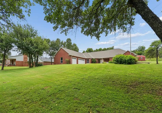 Photo 4 of Single family home for sale at 13200 SE 71st Terrace, Oklahoma City, OK 73150 | MLS# 1239919 | Listing updated on 2026-09-03