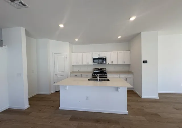 Photo 3 of Single family home for sale at 1123 Saddle Dr, Guthrie, OK 73044 | MLS# 1239928 | Listing updated on 2026-10-08