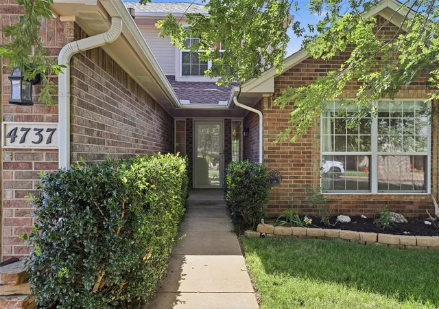 Photo 3 of Single family home for sale at 4737 Hemlock Cir, Oklahoma City, OK 73162 | MLS# 1239945 | Listing updated on 2026-08-10