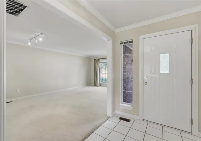 Photo 4 of Single family home for sale at 4737 Hemlock Cir, Oklahoma City, OK 73162 | MLS# 1239945 | Listing updated on 2026-08-10