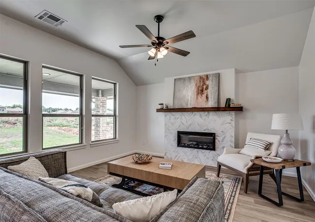 2nd image of 1113 Wisteria Wy, Noble, OK 73068 | MLS# 1239965