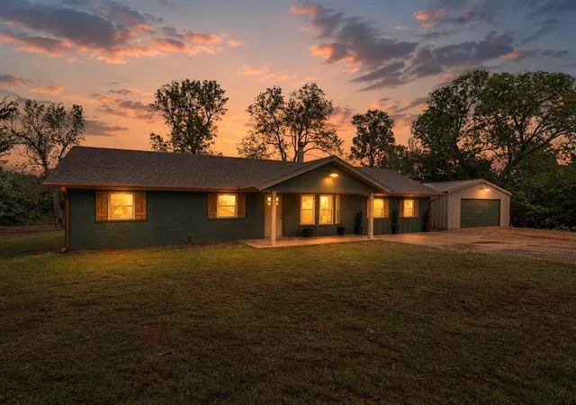 2nd image of 2420 County Road 1223, Blanchard, OK 73010 | MLS# 1239968