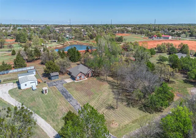 2nd image of 5615 Spring Haven Dr, Blanchard, OK 73010 | MLS# 1239980