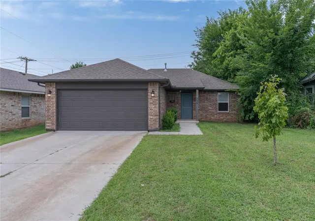 Photo 1 of Single family home for sale at 940 Ne 30th Street, Oklahoma City, OK 73105 | MLS# 1239993 | Listing updated on 2026-09-02