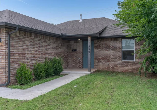 Photo 3 of Single family home for sale at 940 NE 30th Street, Oklahoma City, OK 73105 | MLS# 1239993 | Listing updated on 2026-09-02