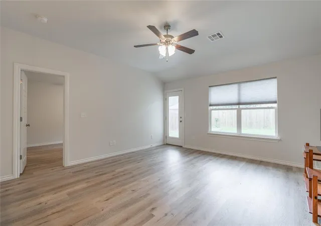 Photo 4 of Single family home for sale at 940 NE 30th Street, Oklahoma City, OK 73105 | MLS# 1239993 | Listing updated on 2026-09-02